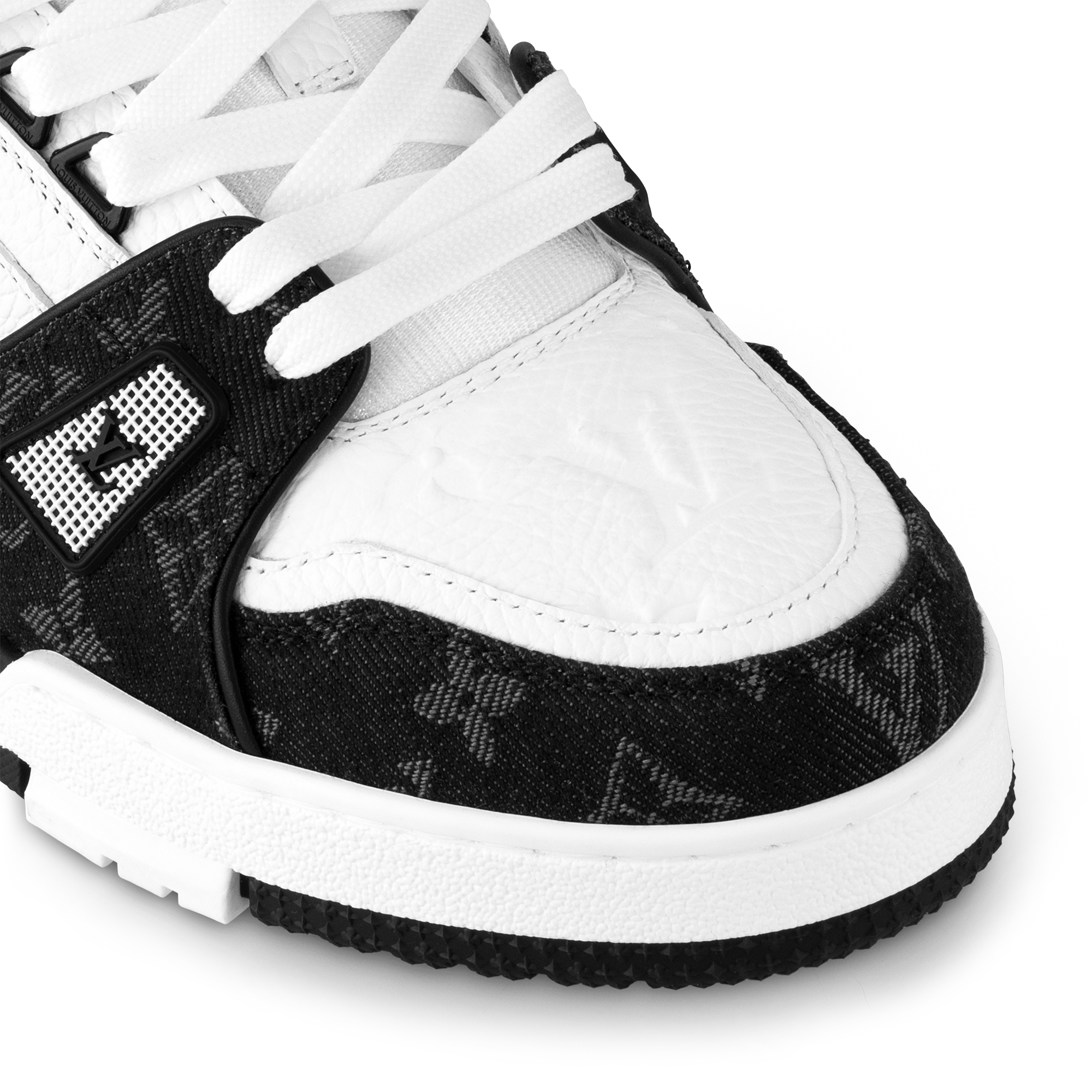 LV Trainer - Luxury Black | LOUIS VUITTON